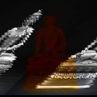 A GILT BRONZE ZANABAZAR-STYLE MEDICINE BUDDHA STATUE: Gilt Bronze Zanabazar-Style Medicine Buddha Statue