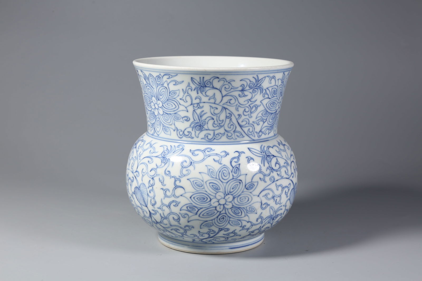 A BLUE AND WHITE ENTWINED LOTUS PATTERN BRUSH WASHER (1 of 6)