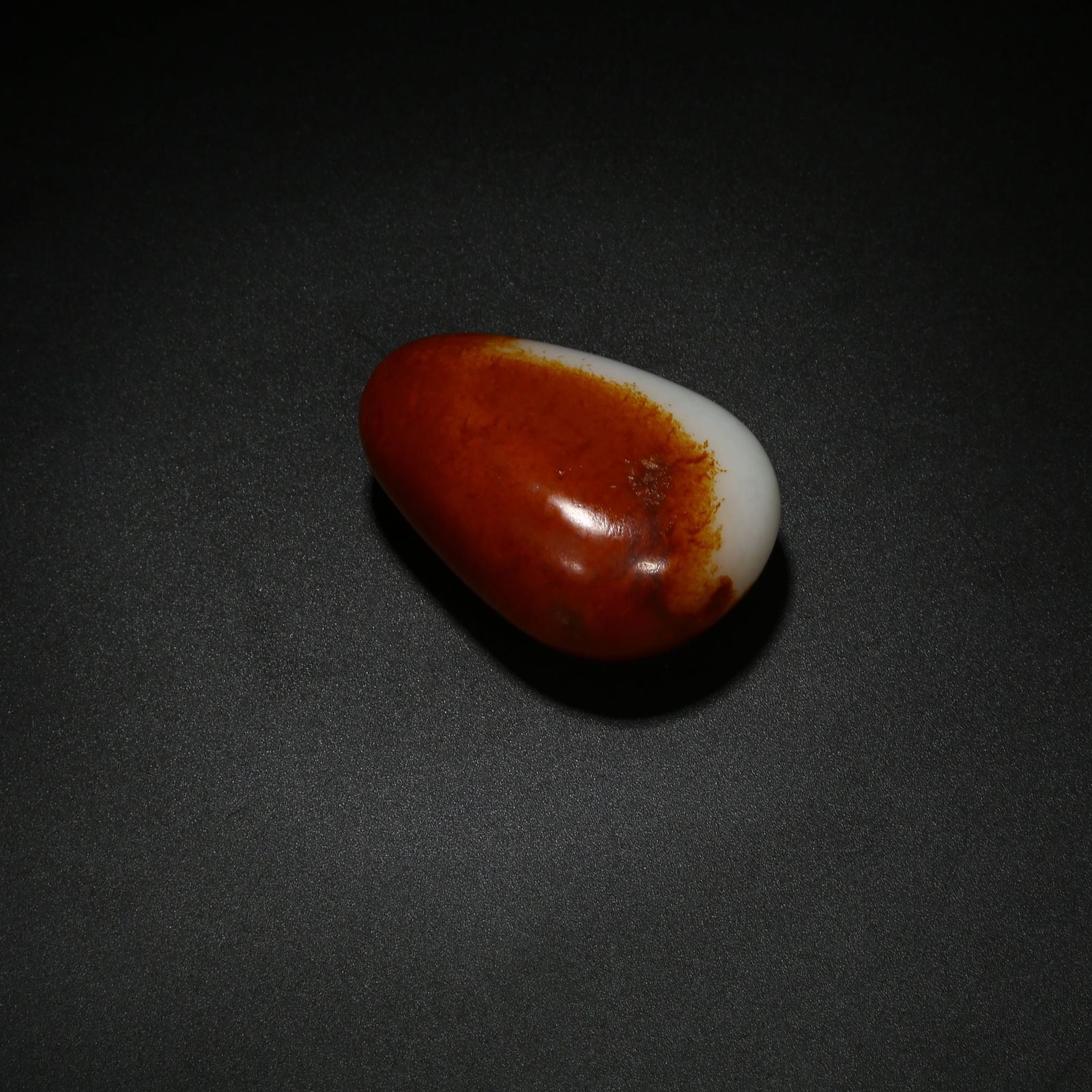 A HETIAN WHITE JADE ROUGH STONE (SEED MATERIAL) (1 of 5)