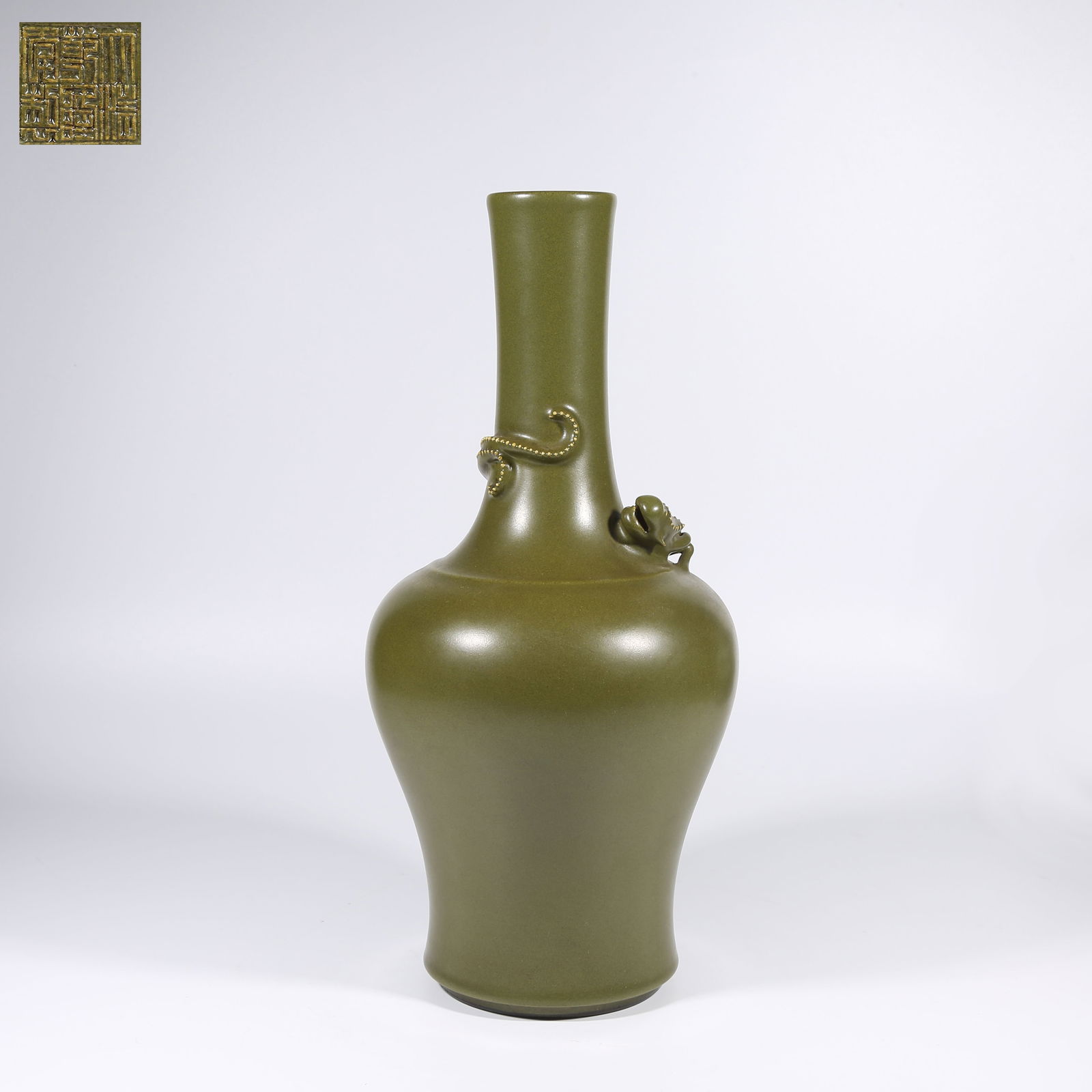 A TEA-DUST-GLAZED LONG-NECK VASE WITH CHI DRAGON DESIGN (1 of 8)