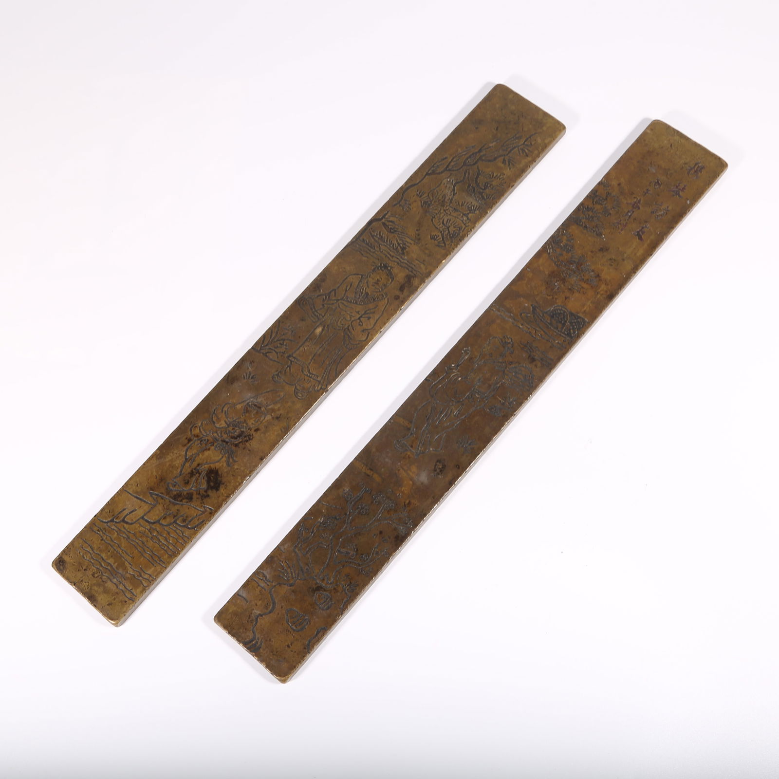 A SET OF BRONZE FIGURE PATTERN PAPERWEIGHTS: Set of Bronze Figure Pattern Paperweights