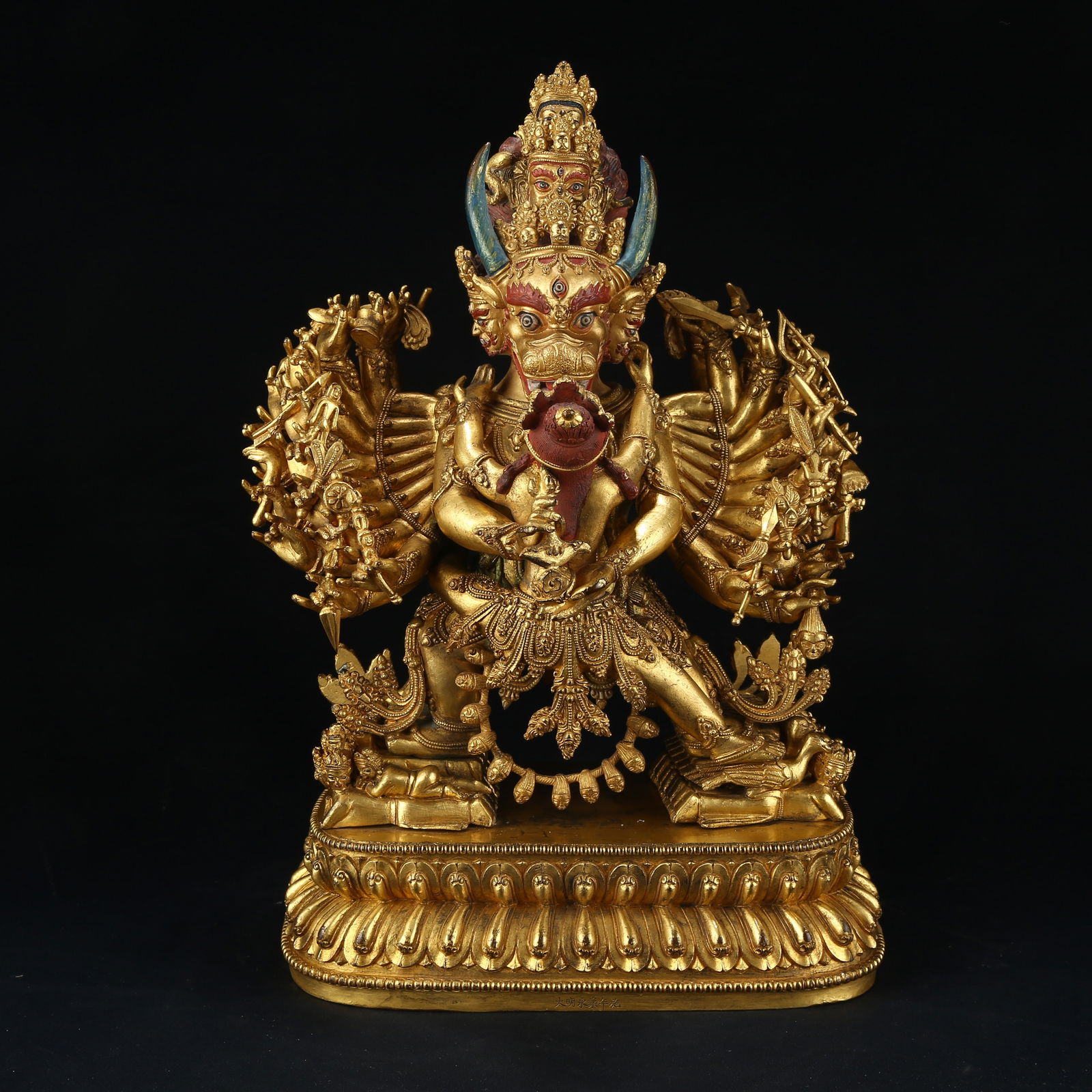 A GILT BRONZE VAJRABHAIRAVA (YAM?NTAKA) STATUE: Gilt bronze Vajrabhairava (Yamantaka) statue
