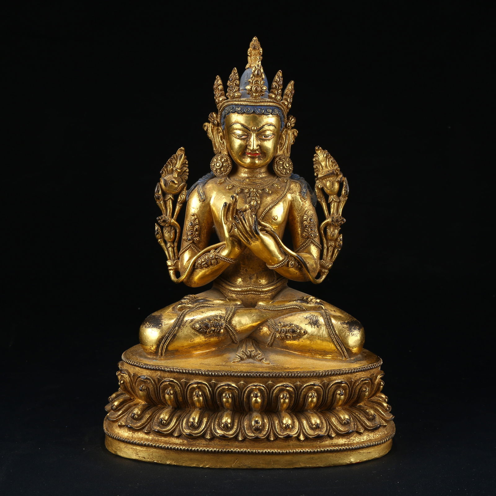 A GILT BRONZE STATUE OF MANJUSHRI BODHISATTVA: Gilt bronze statue of Manjushri Bodhisattva
