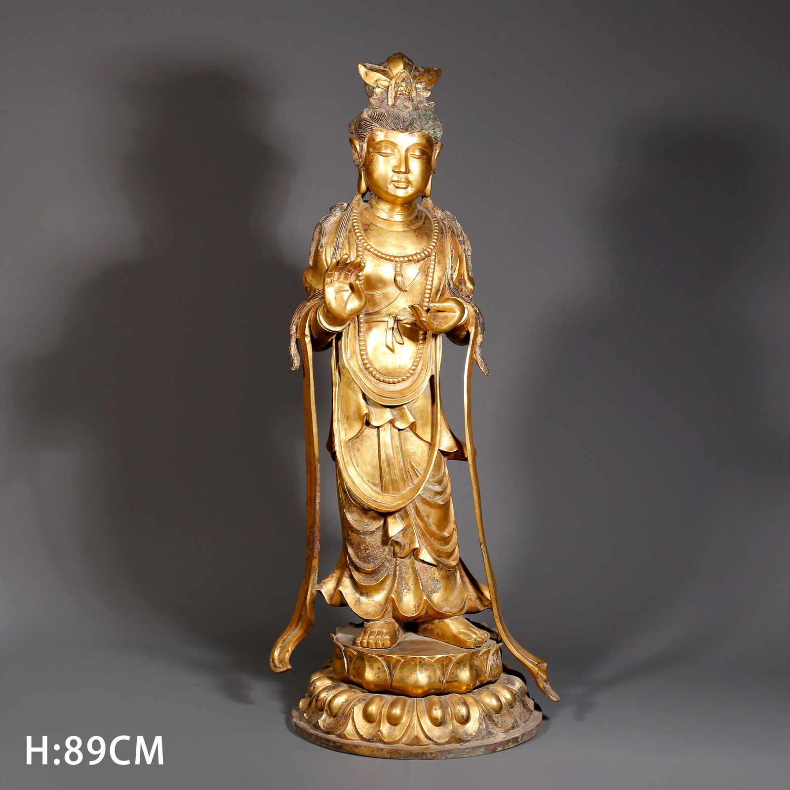 A GILT BRONZE GUANYIN BODHISATTVA STATUE: Gilt Bronze Guanyin Bodhisattva Statue