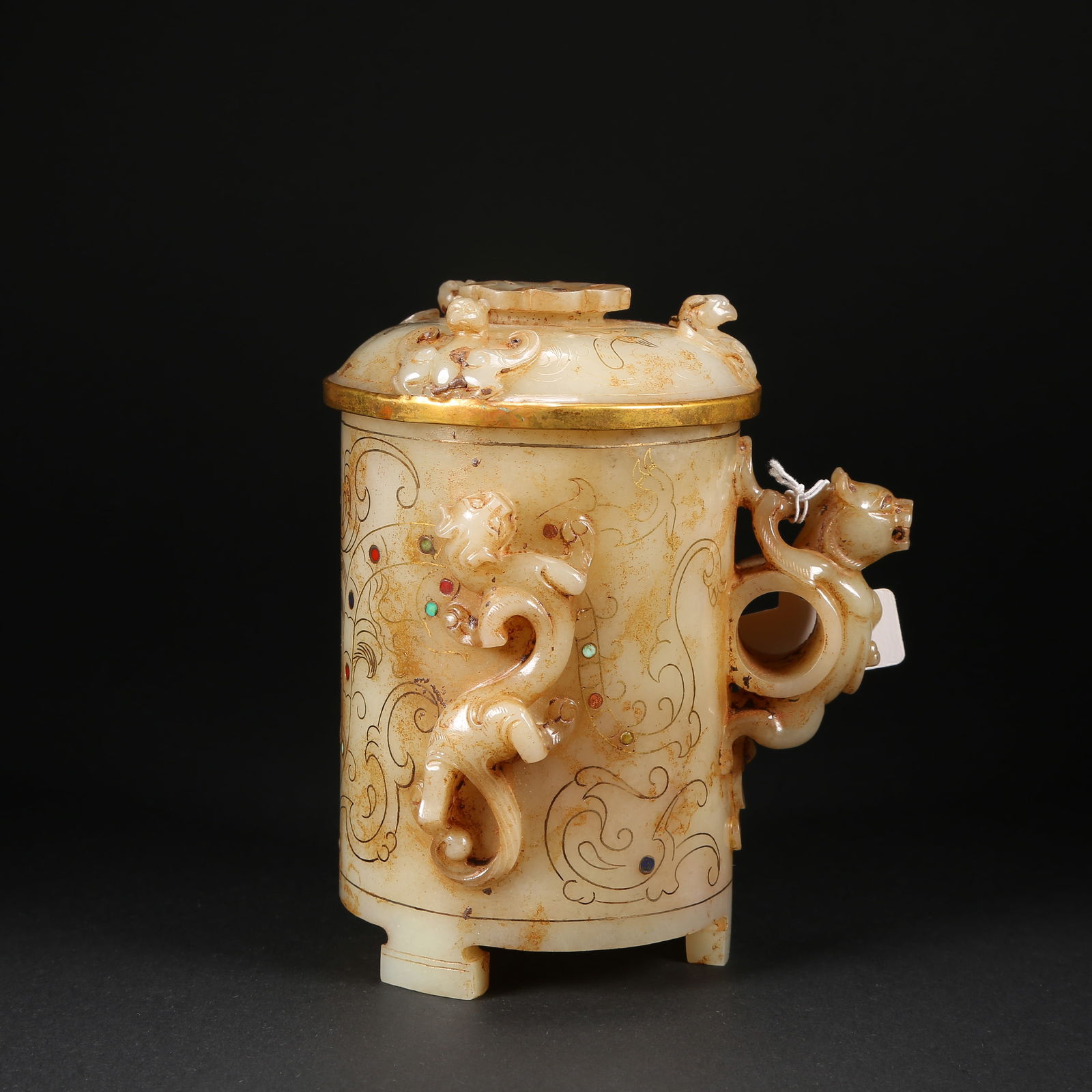 A HETIAN JADE GILT-INLAID AND GEM-SET LIDDED DRAGON CUP: Hetian jade gilt-inlaid and gem-set lidded dragon cup