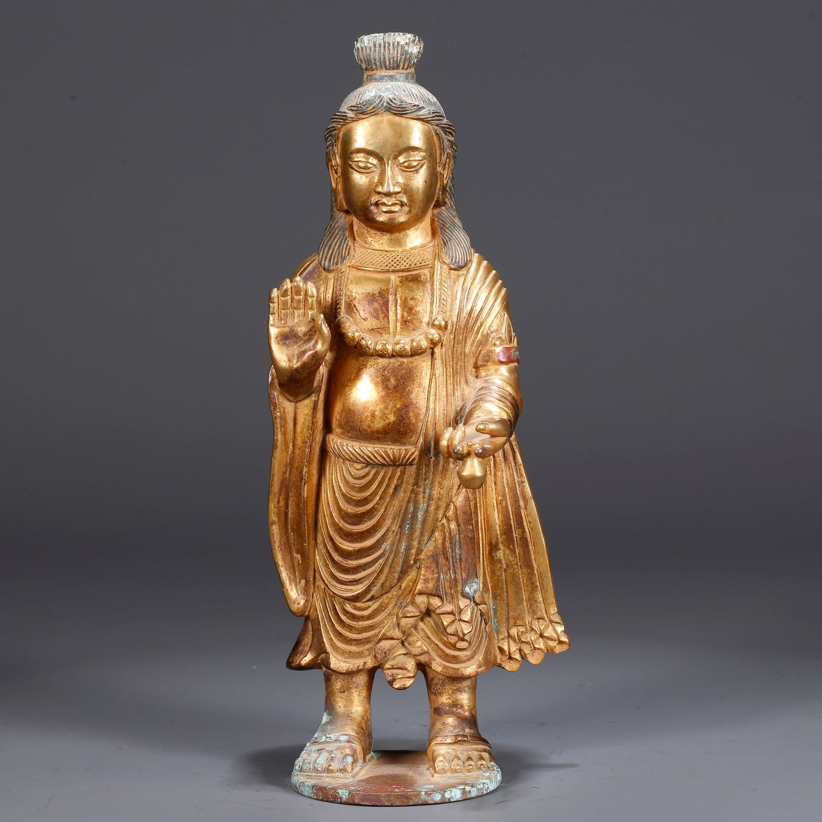 A GILDED BRONZE BUDDHA STATUE: Gilded Bronze Buddha Statue