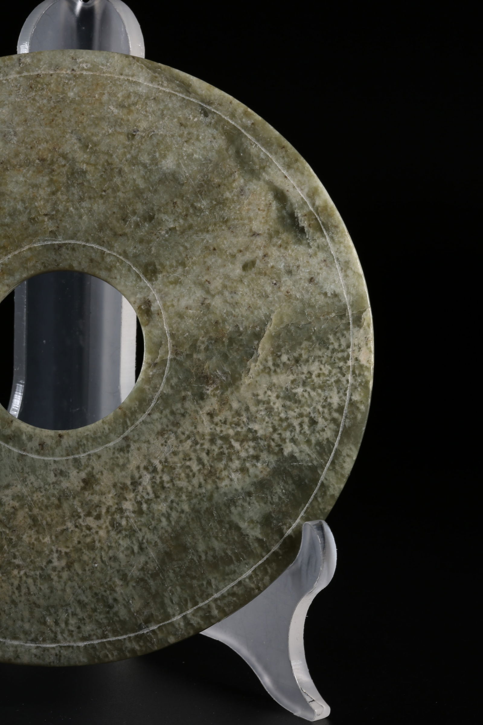 A ANCIENT JADE BI WITH INCISED ANGULAR PATTERN - 2