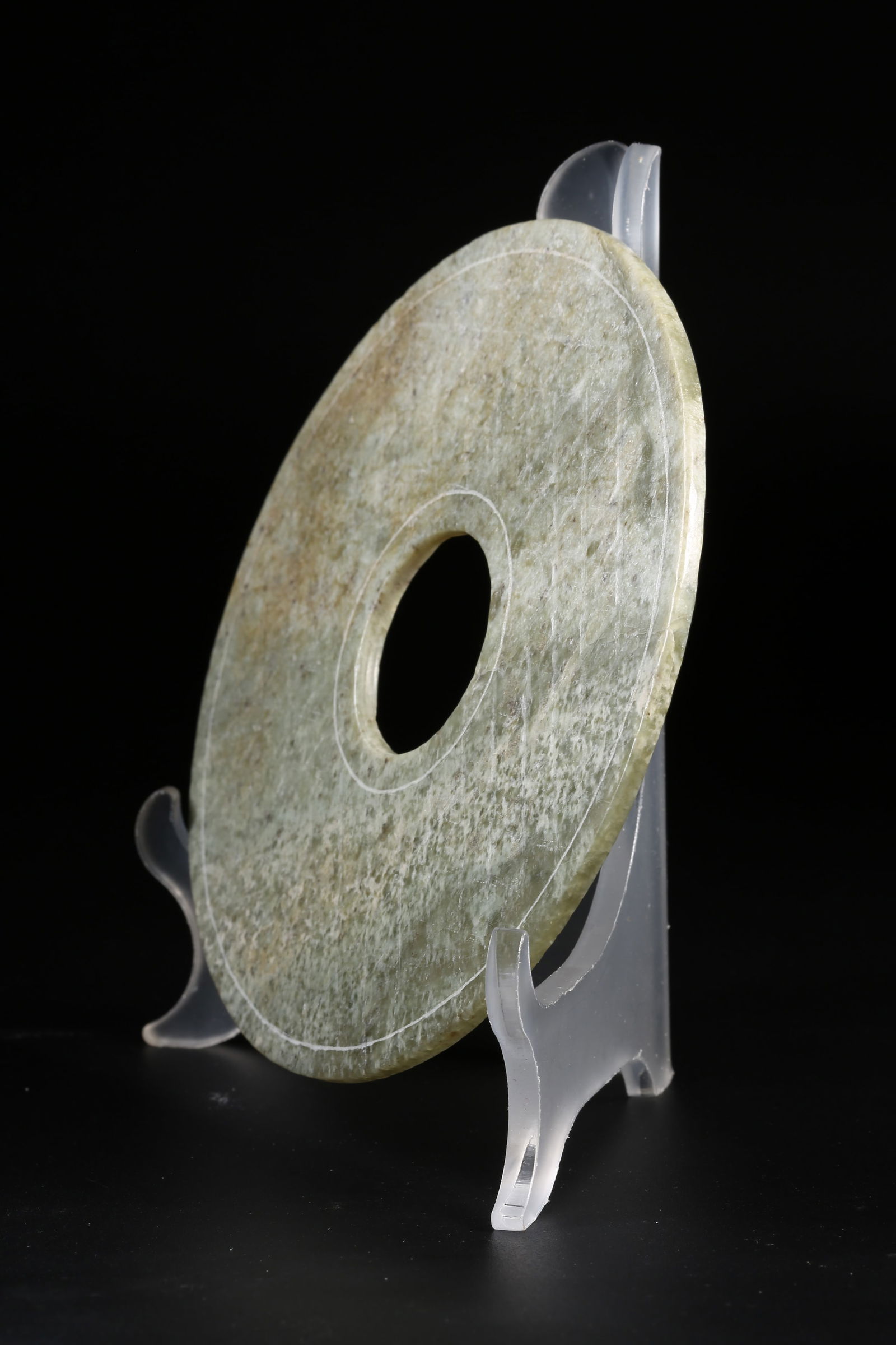 A ANCIENT JADE BI WITH INCISED ANGULAR PATTERN - 8