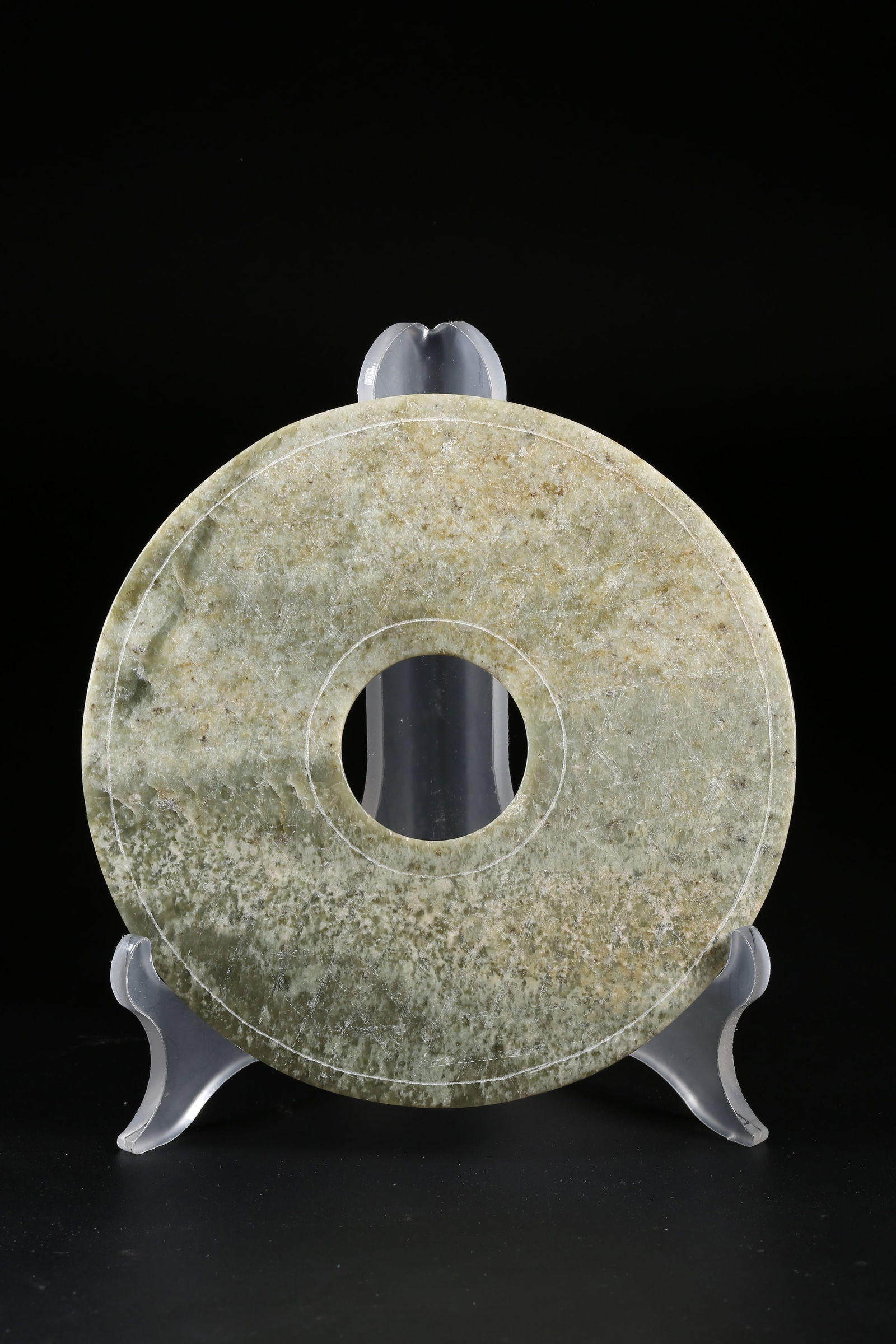 A ANCIENT JADE BI WITH INCISED ANGULAR PATTERN - 9