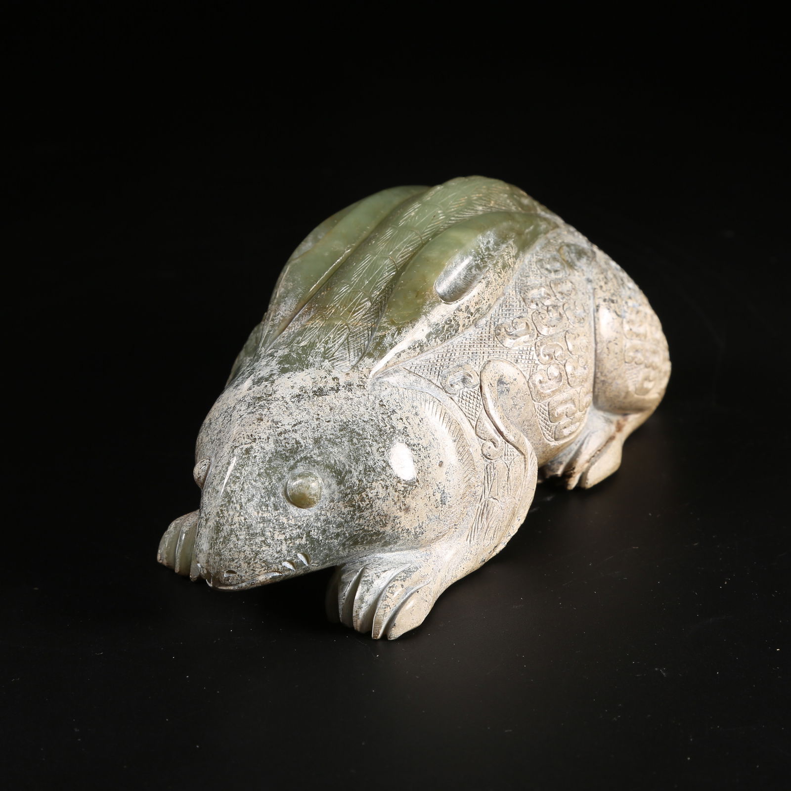 A SONG DYNASTY ANCIENT JADE RABBIT FIGURINE (1 of 9)