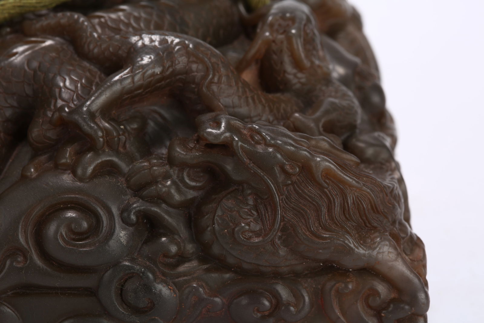 A SHOUSHAN STONE SEAL WITH FIVE DRAGON KNOBS - 3