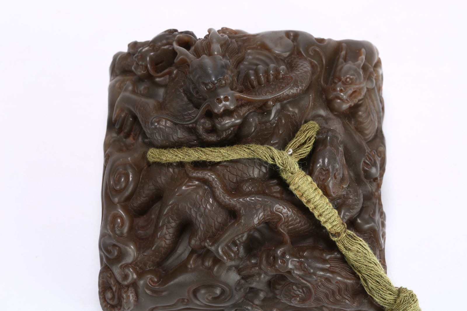 A SHOUSHAN STONE SEAL WITH FIVE DRAGON KNOBS - 4