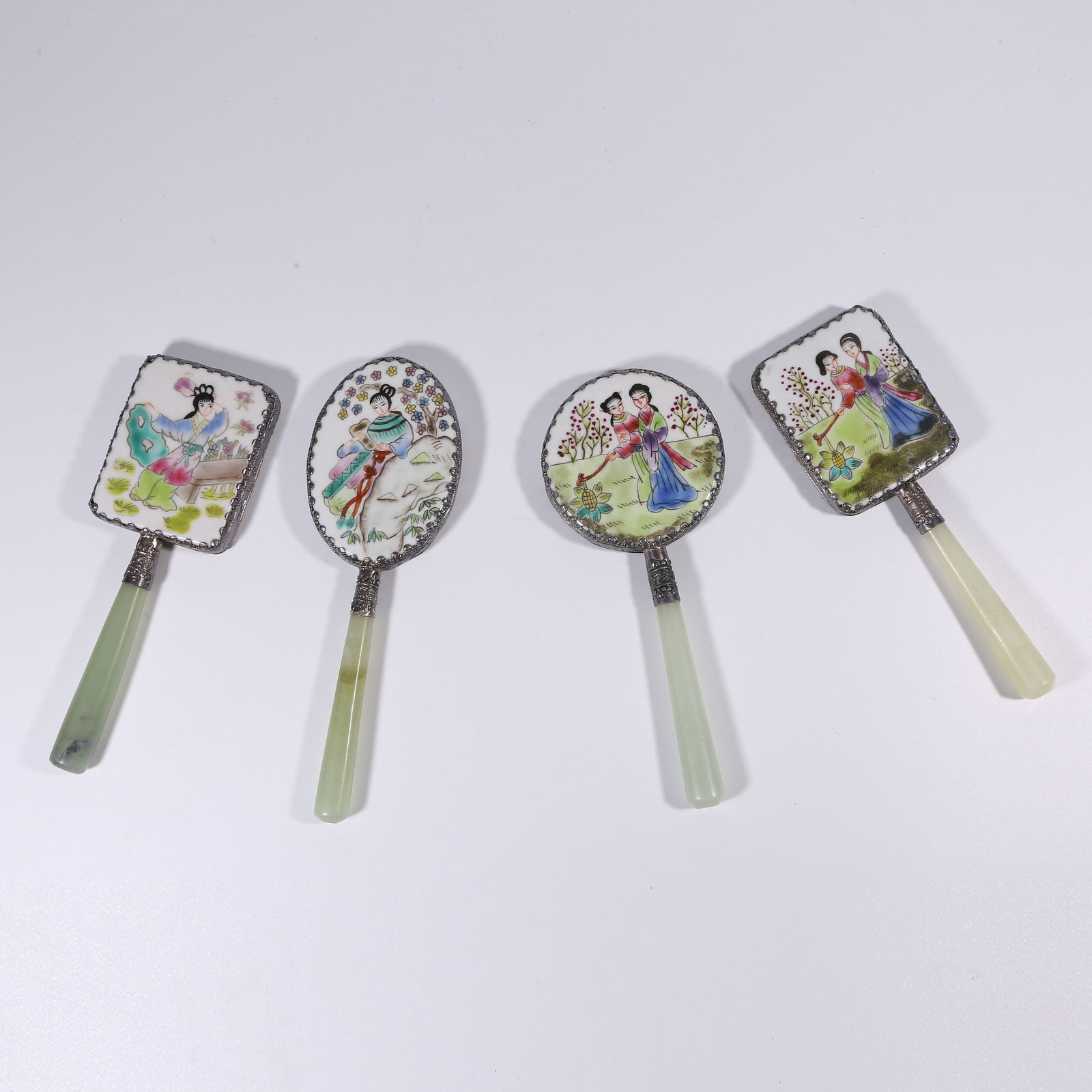 A BRONZE AND INLAID PORCELAIN PLATE WITH COURT LADY PAINTING AND JADE HANDLE, SET (1 of 10)