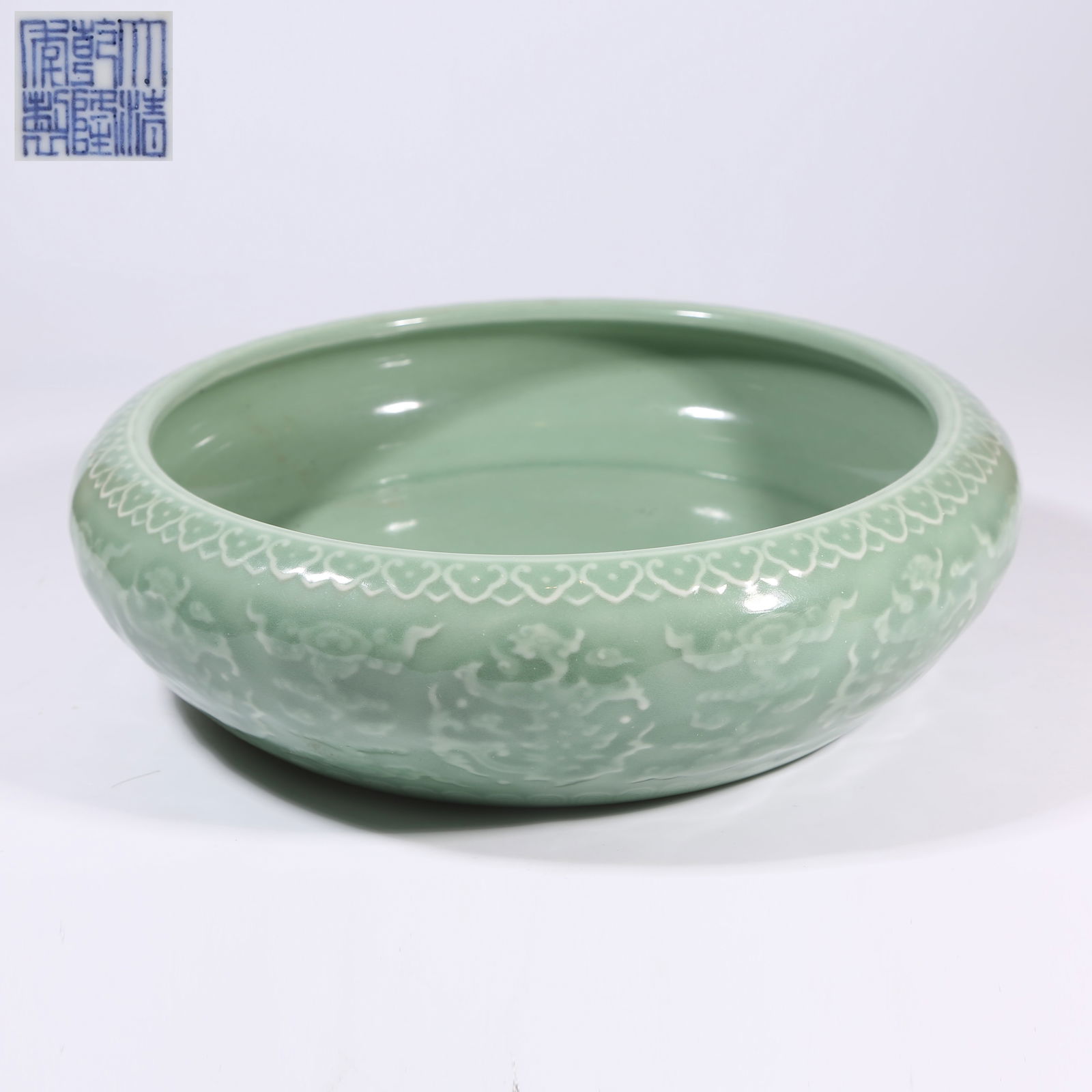 A CELADON-GLAZED WASHER WITH ROUND PHOENIX MOTIFS (1 of 9)