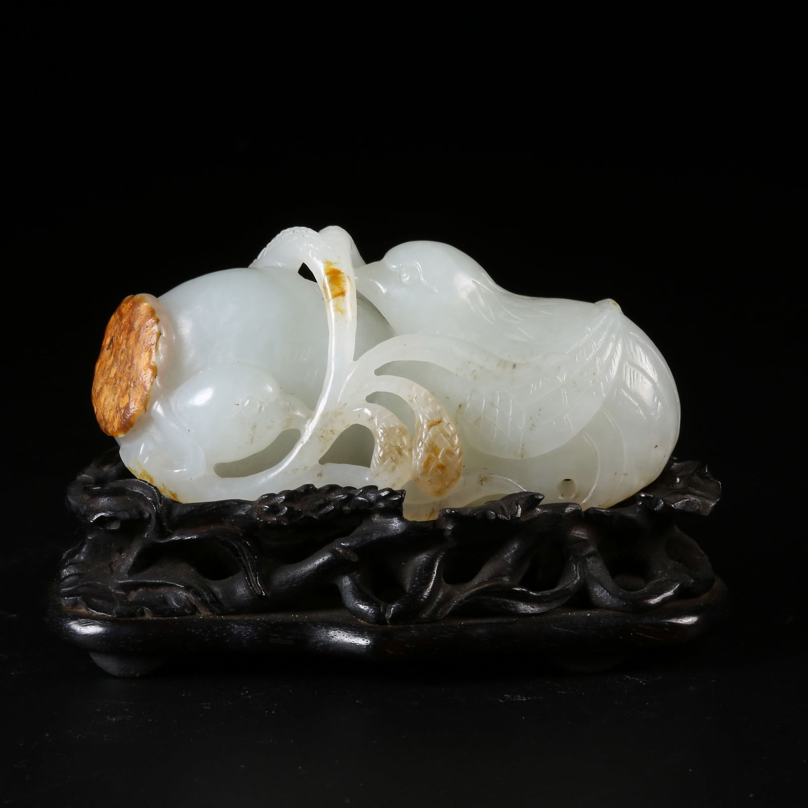 A HETIAN JADE MANDARIN DUCKS PLAYING AMONG LOTUS ORNAMENT (1 of 8)