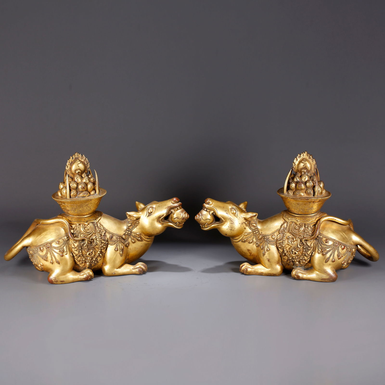 A PAIR OF GILT BRONZE TREASURE-SPITTING MICE (1 of 11)