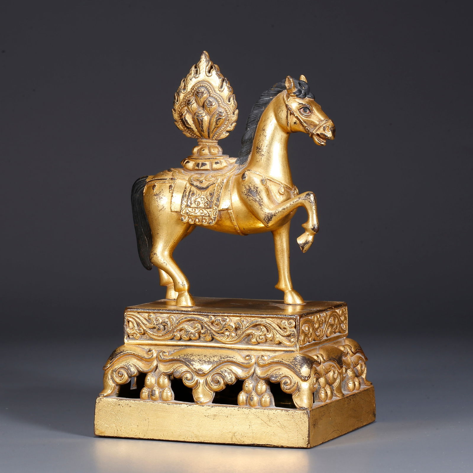 A GILDED BRONZE HORSE-BUTTON SEAL (1 of 8)