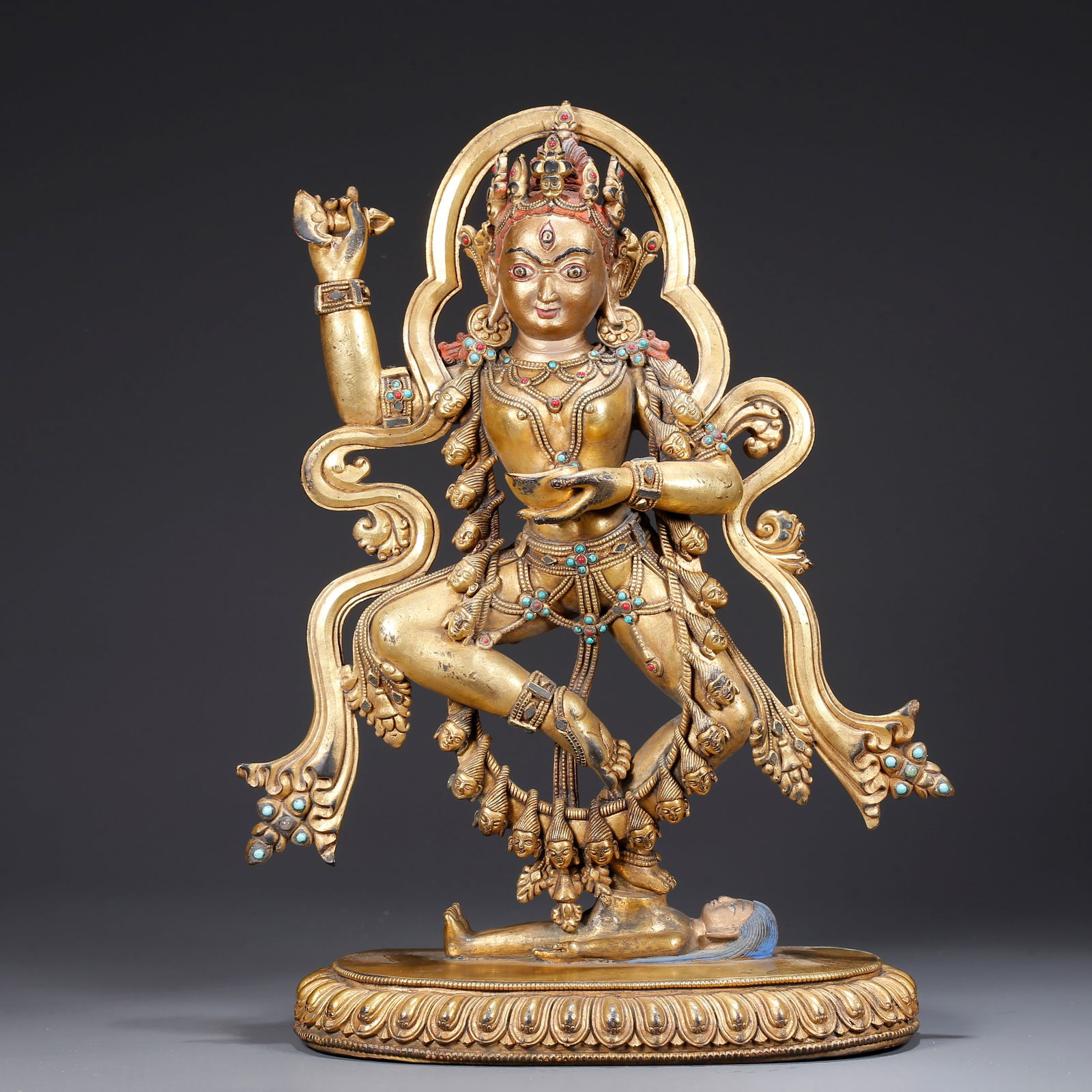 A GILDED BRONZE STATUE OF DANCING AVALOKITESHVARA (1 of 9)