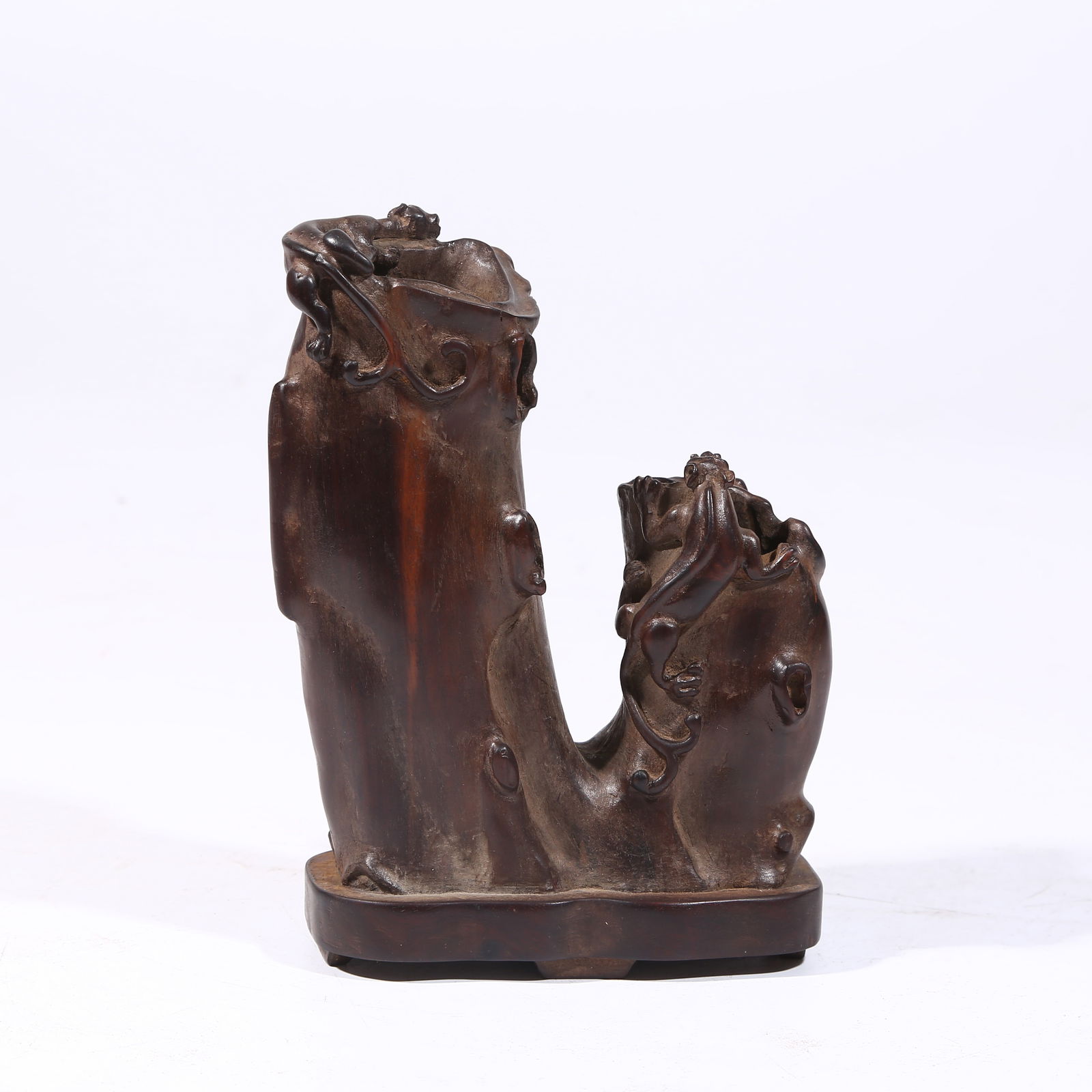 A HUANGHUALI WOOD FLOWER VASE (1 of 8)