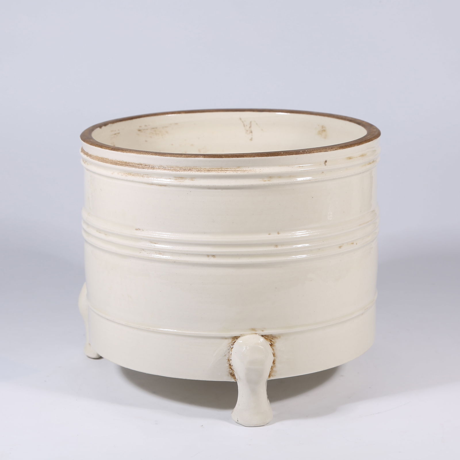 A STRING-PATTERNED TRIPOD CENSER (1 of 9)