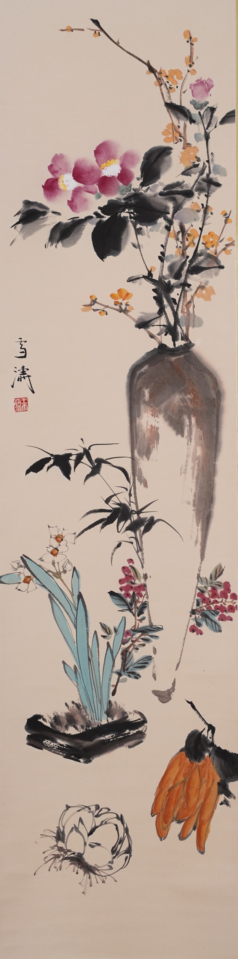 A STILL-LIFE (QINGGONG) PAINTING ON PAPER BY WANG XUETAO.王雪濤 (1 of 10)