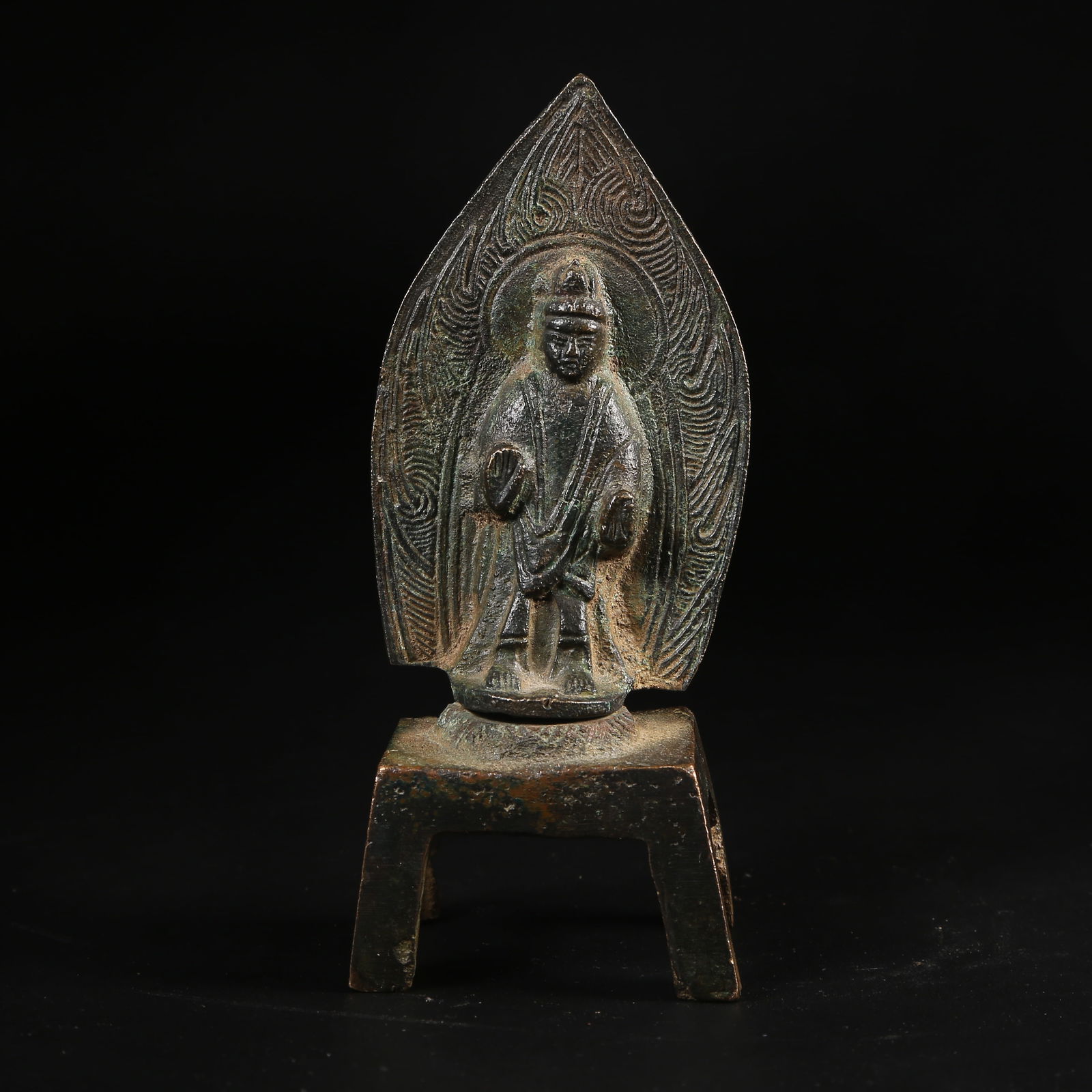 A STANDING BRONZE BUDDHA STATUE (1 of 7)