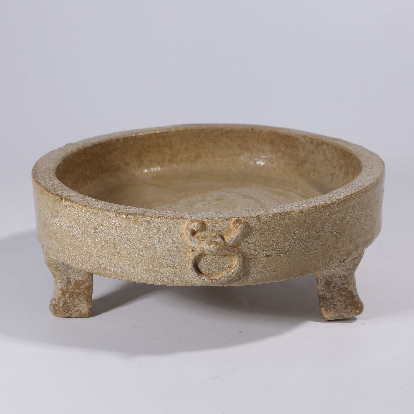 A BLUE-YELLOW THREE-LEGGED DISH (1 of 9)