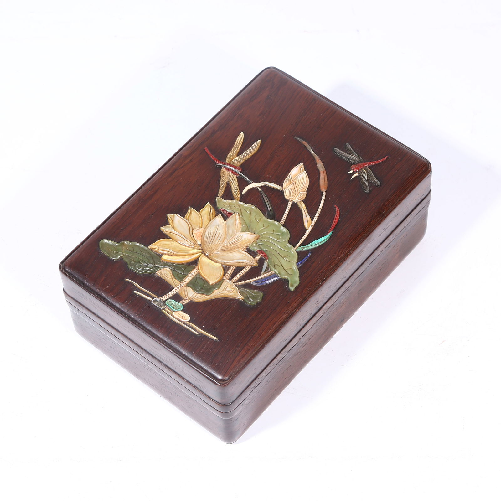 A HUANGHUALI WOOD COVERED BOX WITH PRECIOUS INLAYS, LOTUS POND AND DRAGONFLY MOTIF (1 of 9)