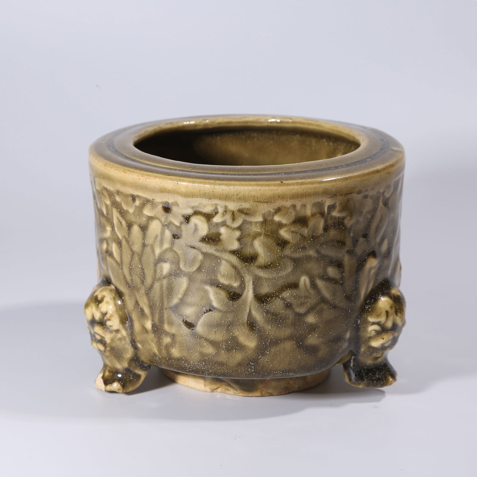 A YAOZHOU KILN TRIPOD CENSER (1 of 9)