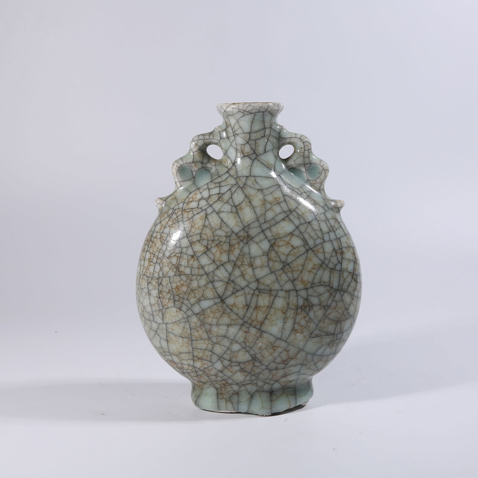 A GE KILN MOON-EMBRACING VASE (1 of 9)