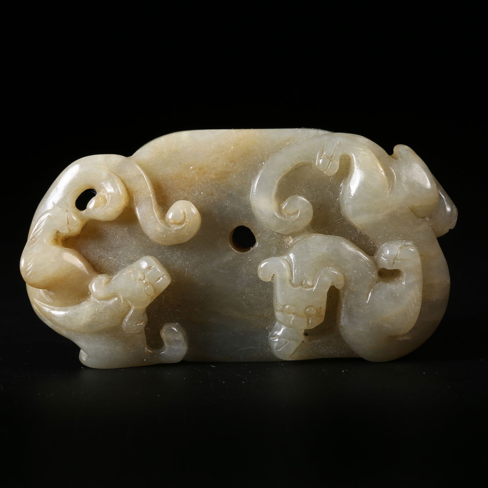 A HETIAN JADE CHILONG DRAGON PATTERN PENDANT: Hetian Jade Chilong Dragon Pattern Pendant