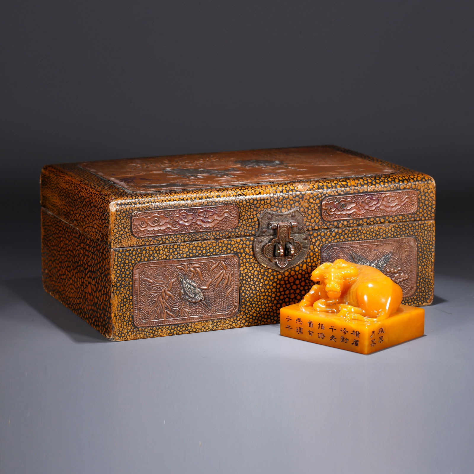 A SHOUSHAN TIANHUANG STONE SEAL CARVED WITH OX KNOB: Shoushan Tianhuang Stone Seal Carved with Ox Knob