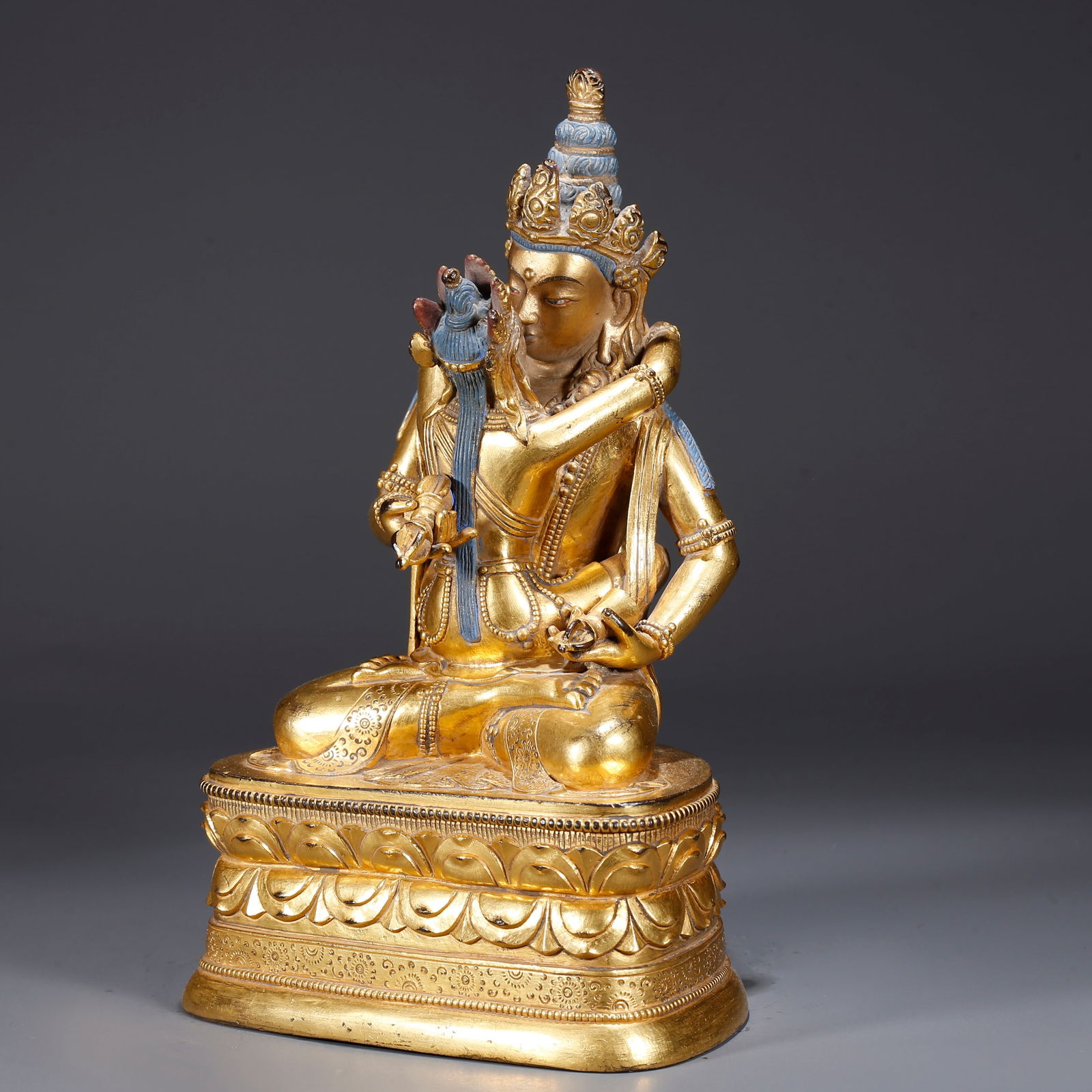 A GILDED BRONZE STATUE OF YAB-YUM (UNION BUDDHA) (1 of 10)