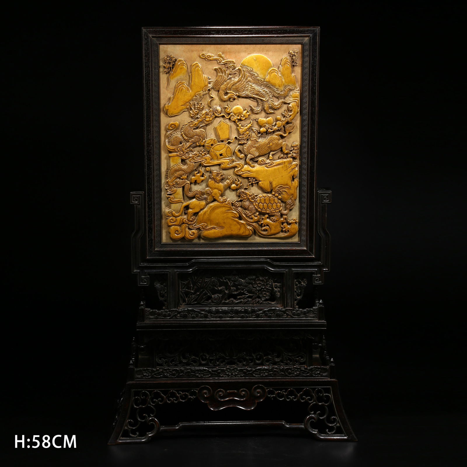 A ZITAN WOOD INLAID WITH SHOUSHAN STONE, AUSPICIOUS BEAST PATTERN SCREEN PANEL: Zitan wood inlaid with Shoushan stone, auspicious beast pattern screen panel