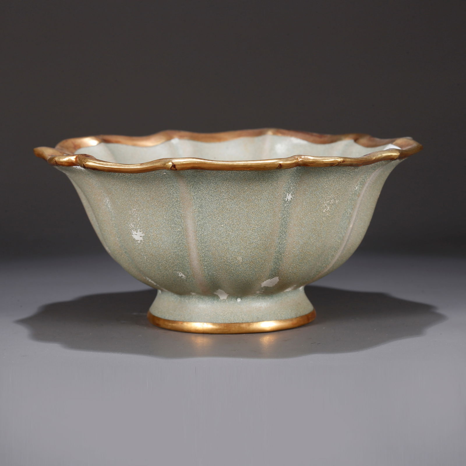 A OFFICIAL KILN GOLD-PLATED BOWL (1 of 9)