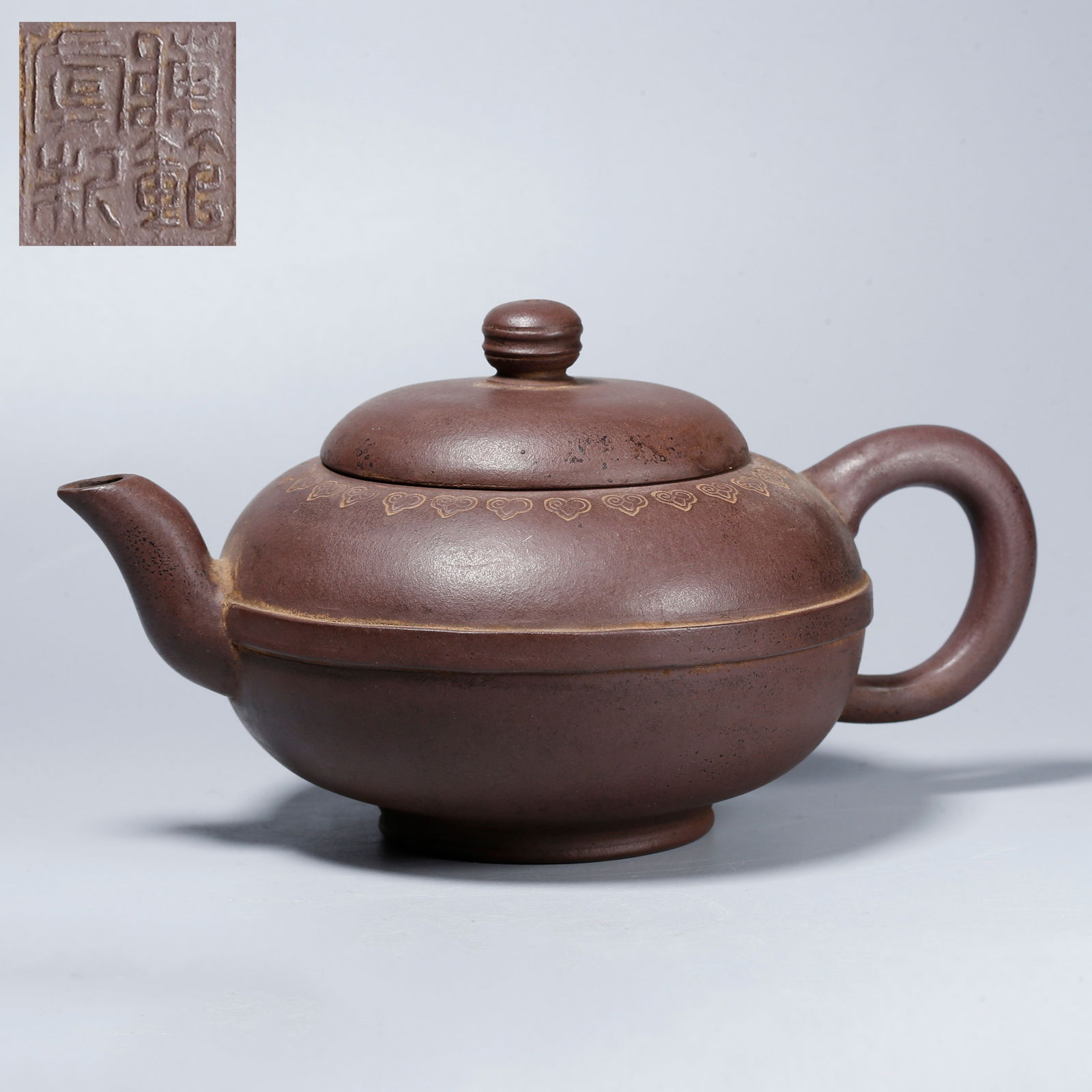 A ZISHA CARVED EWER (1 of 9)