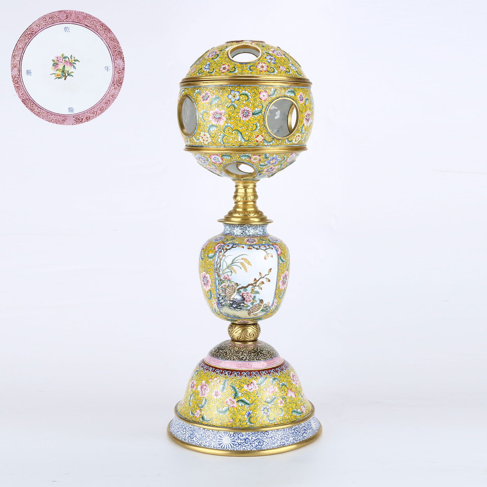 A CLOISONNÉ ENAMEL CROWN STAND WITH BIRD AND FLOWER DESIGN: Cloisonné Enamel Crown Stand with Bird and Flower Design