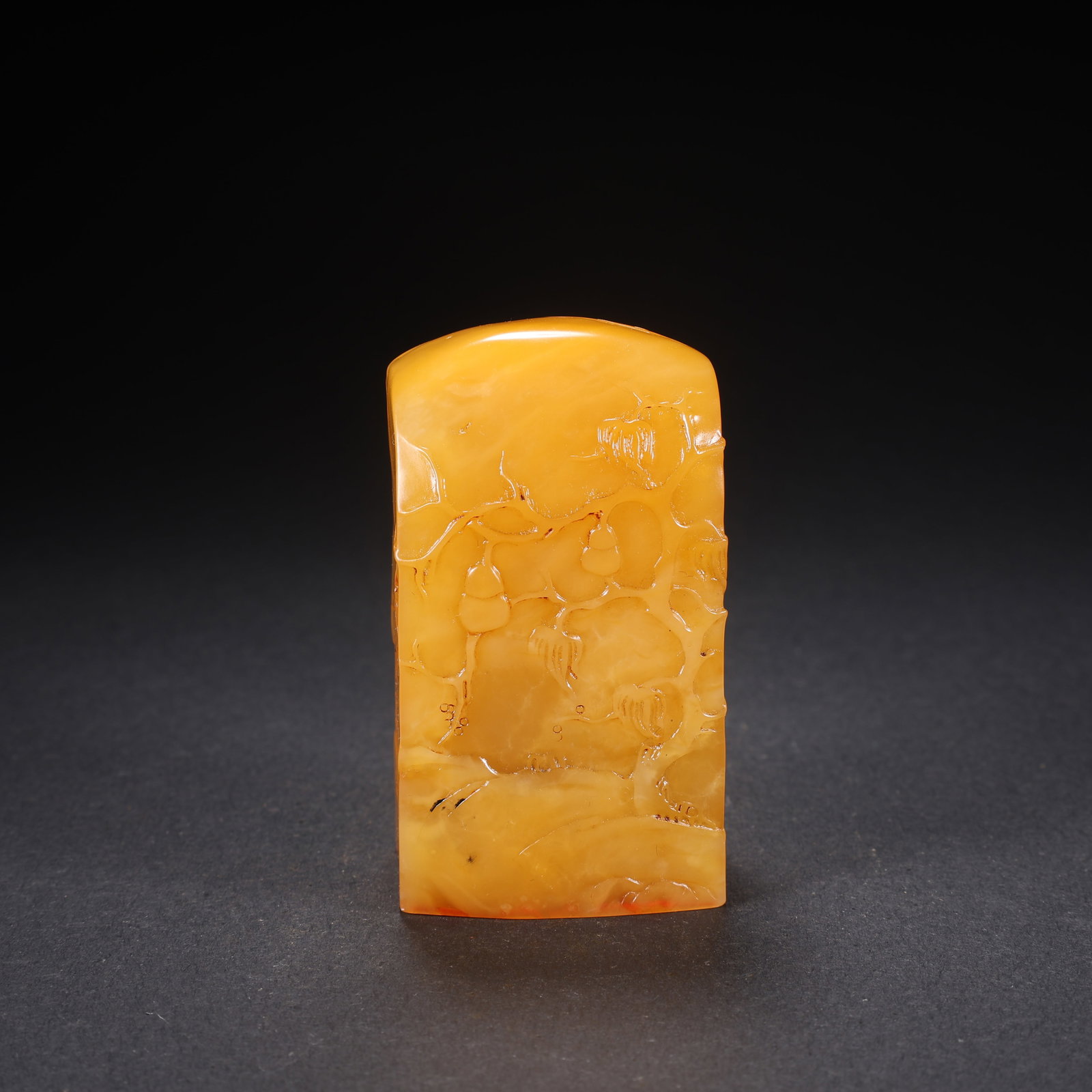 A TIANHUANG STONE GOURD-SHAPED SEAL WITH SHALLOW RELIEF INSCRIPTION: Tianhuang Stone Gourd-Shaped Seal with Shallow Relief Inscription