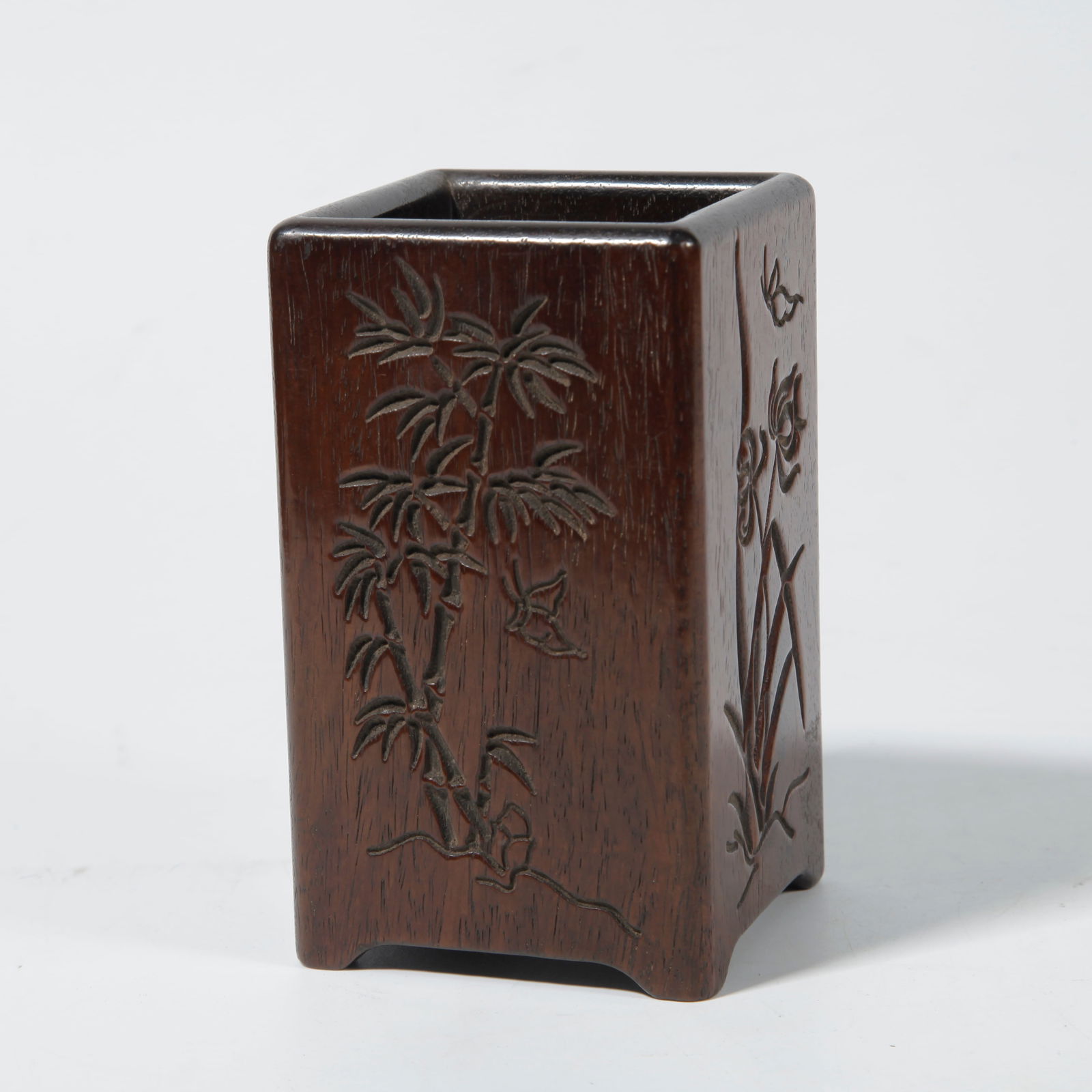 A ZITAN WOOD BRUSH HOLDER WITH FLORAL CARVING (1 of 10)