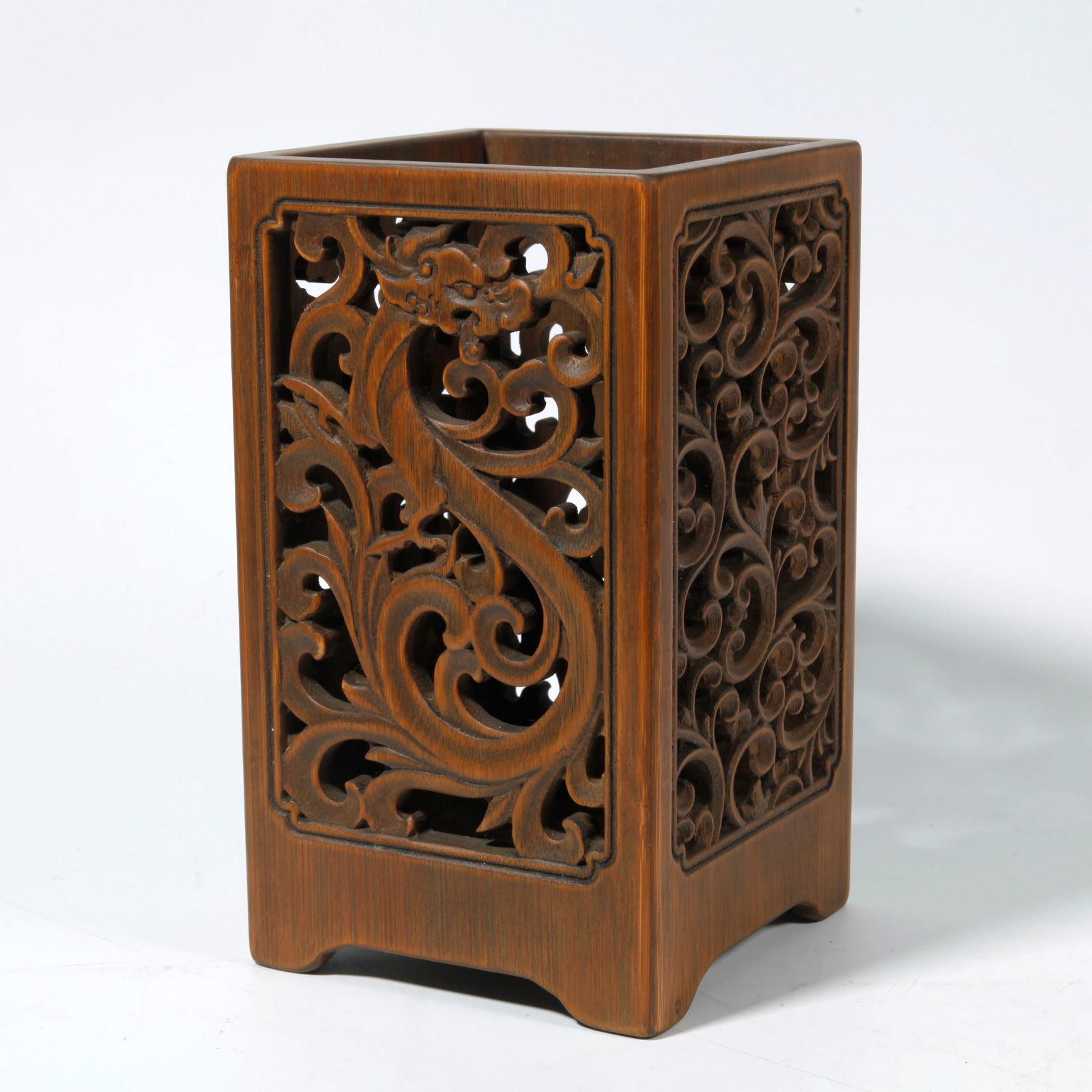 A BAMBOO BRUSH HOLDER WITH OPENWORK DRAGON DESIGN (1 of 8)