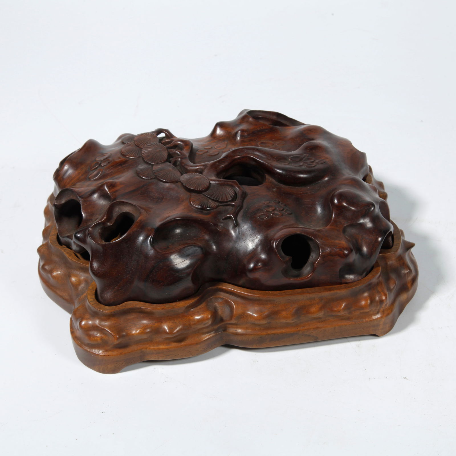 A HUANGHUALI WOOD INCENSE BURNER (1 of 10)
