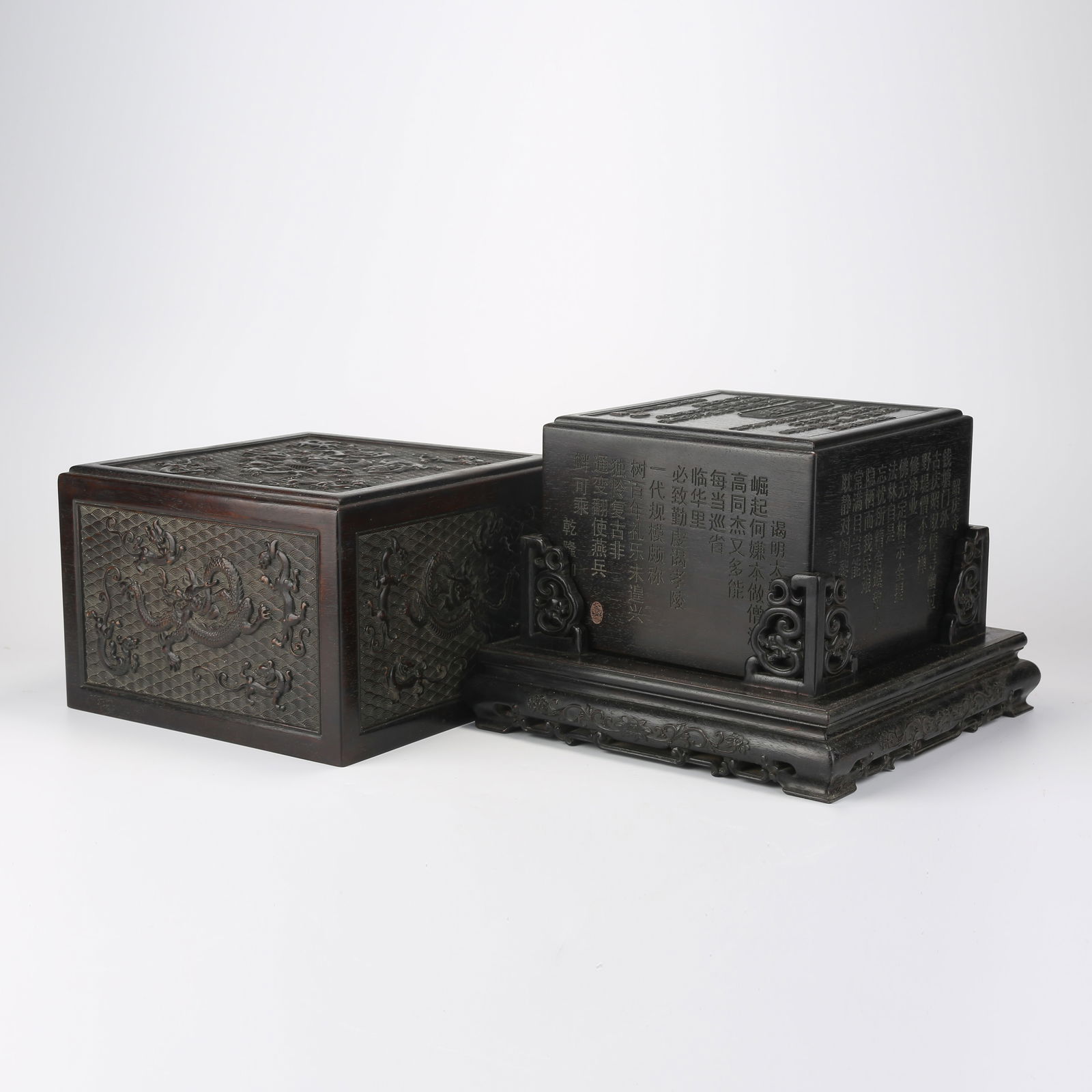 A ZITAN SEAL WITH DRAGON KNOB AND BOX (1 of 11)