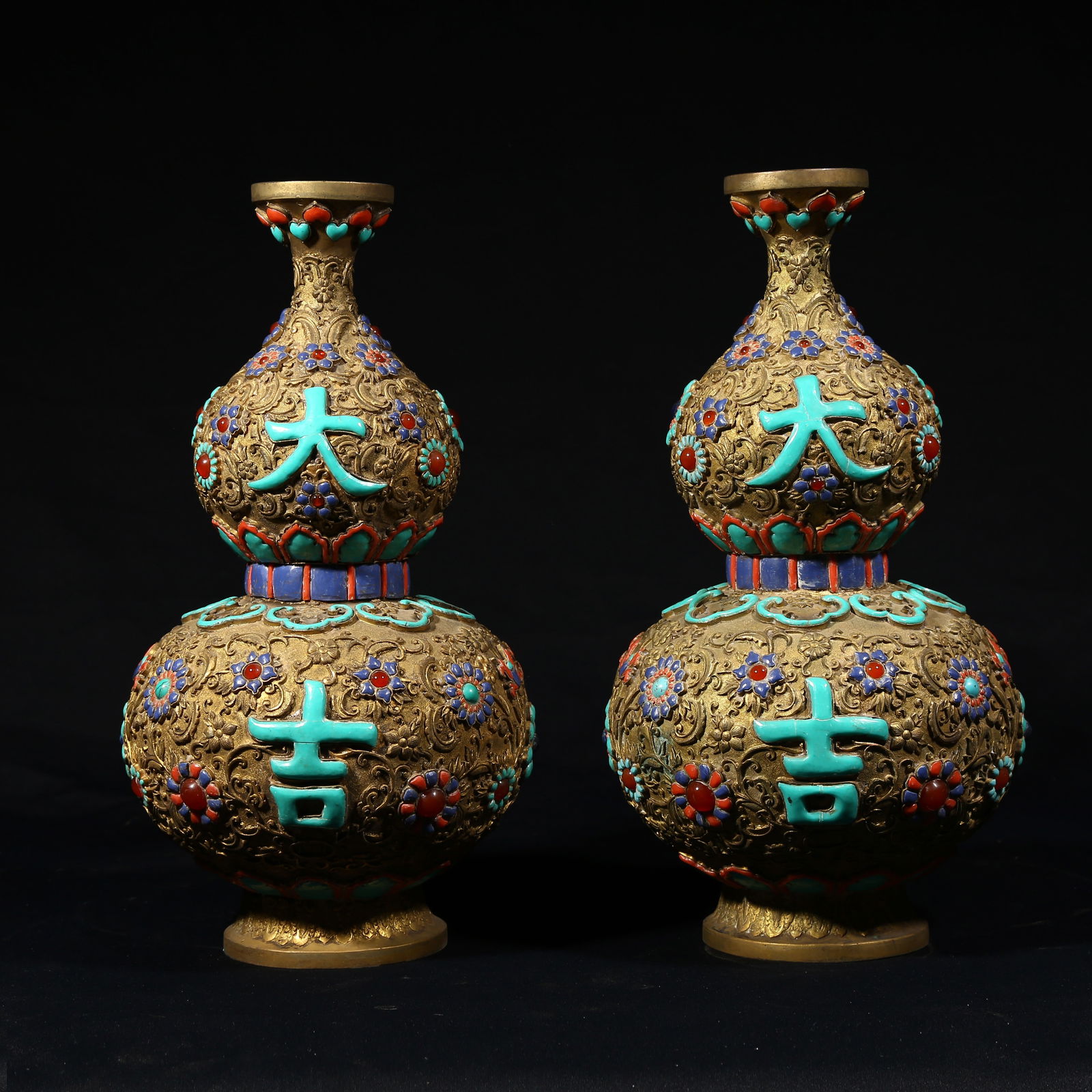 A GILDED BRONZE GOURD-SHAPED VASES WITH AUSPICIOUS MOTIFS AND INLAID GEMS (1 of 10)
