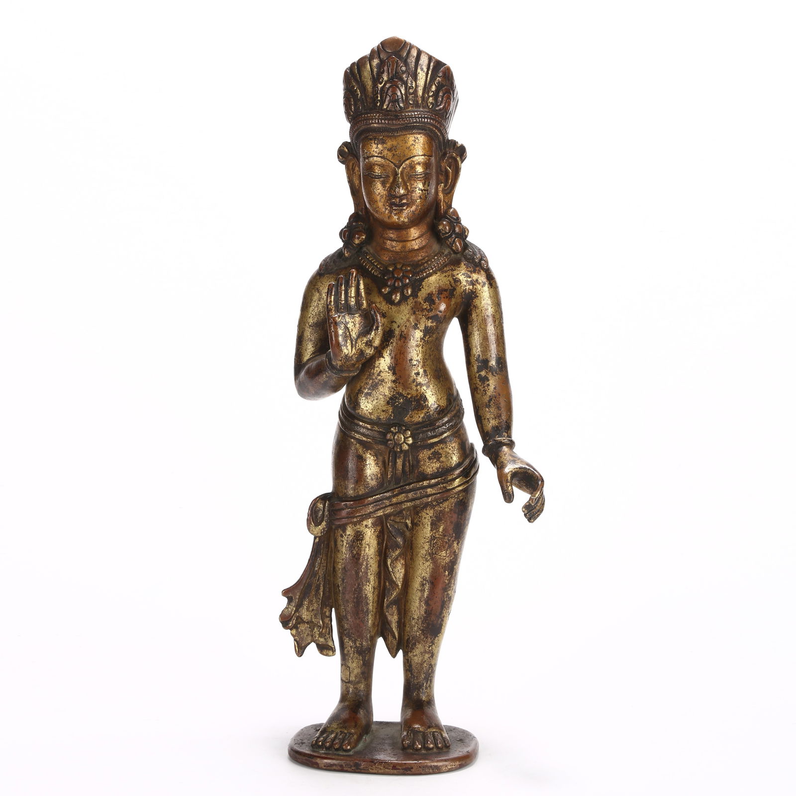 A GILT BRONZE SANDALWOOD BUDDHA STATUE (1 of 10)
