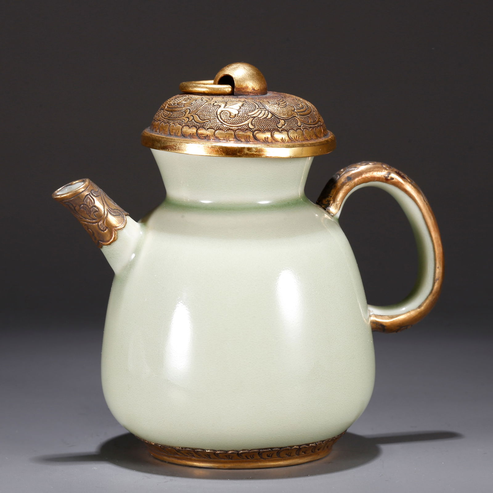 A OLD KILN TEAPOT: Old Kiln Teapot