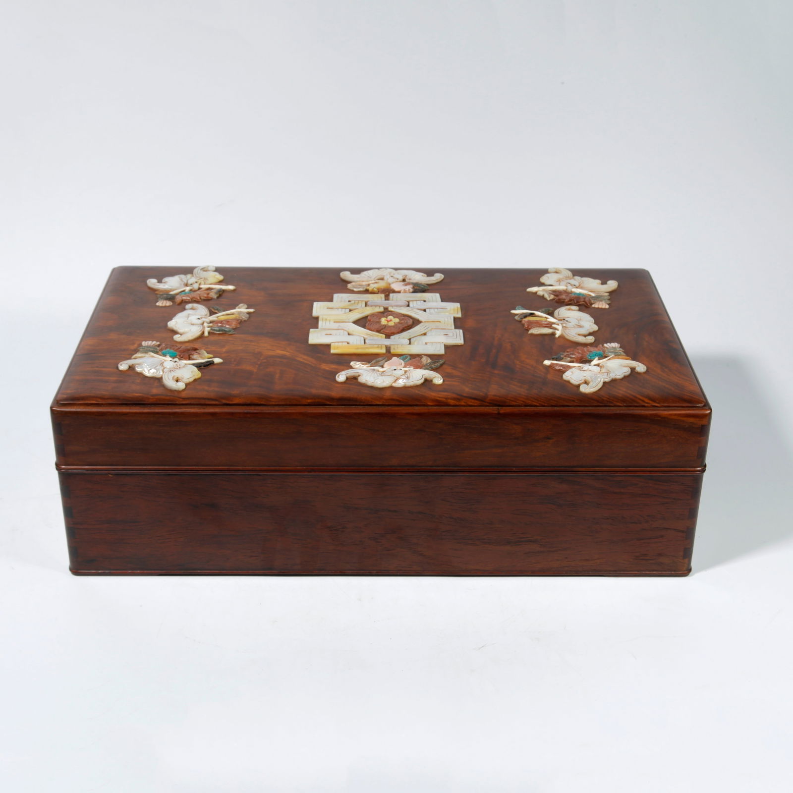 A HUANGHUALI WOOD BOX WITH HUNDRED TREASURES INLAY (1 of 11)