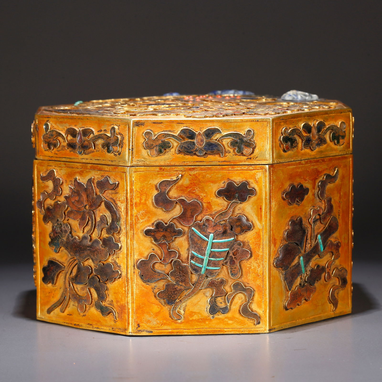 A GILT BRONZE LIDDED BOX WITH DEER DESIGN (1 of 8)