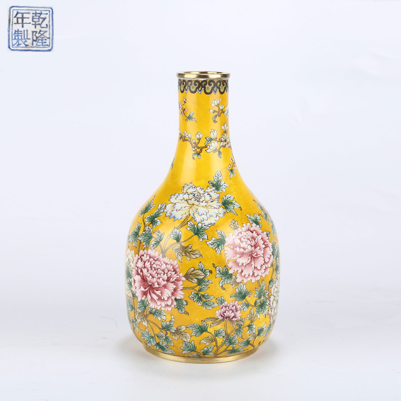 A CLOISONNÉ ENAMEL PEONY-MOTIF BELL-SHAPED VASE (1 of 9)