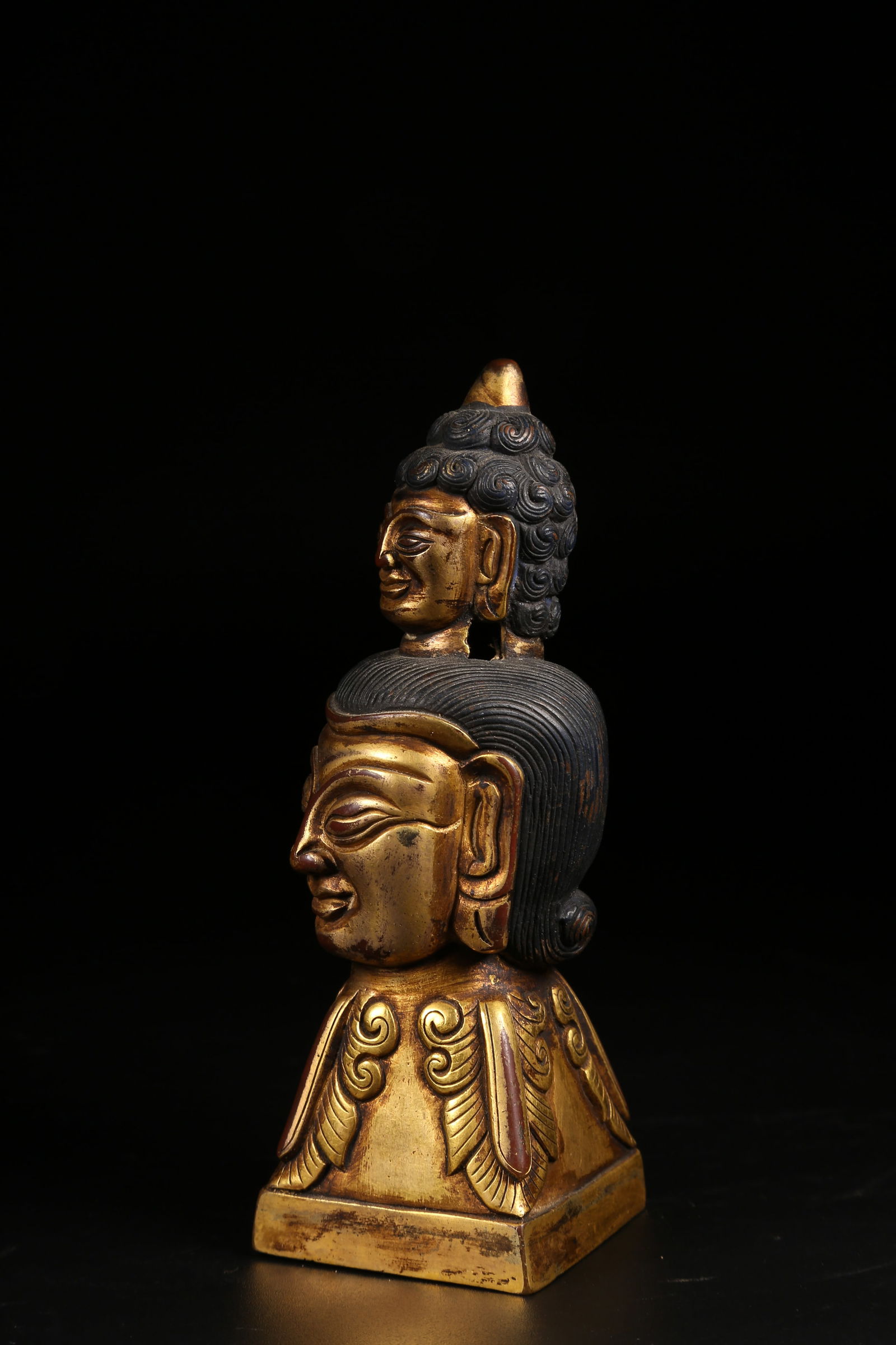 A GILT BRONZE SEAL - 6