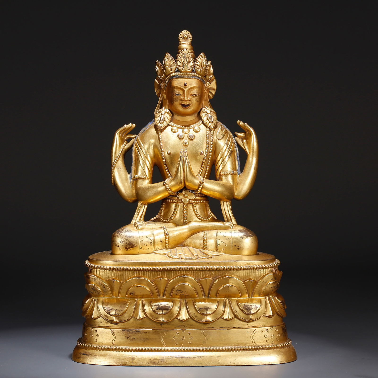 A GILT BRONZE STATUE OF FOUR-ARMED AVALOKITESHVARA: Gilt Bronze Statue of Four-Armed Avalokiteshvara